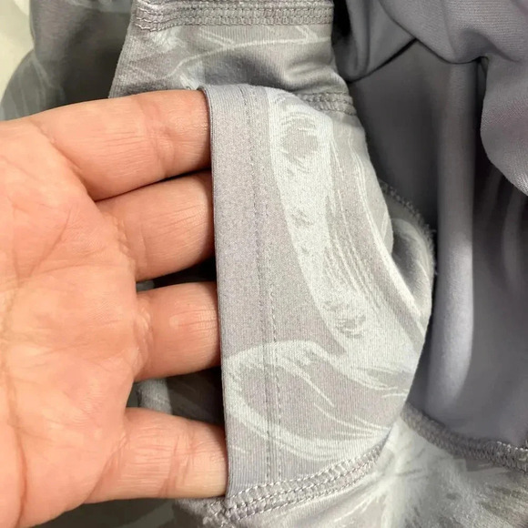 Fabletics Women's Define High-Waisted Legging, Workout, Maximum Compression Smal - Picture 4 of 5